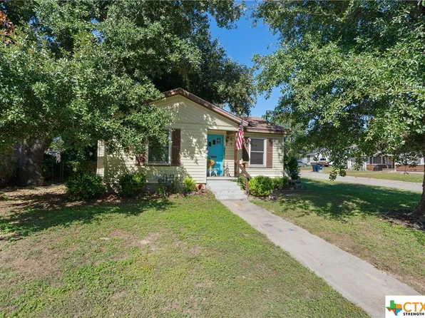 402 Boyd Ave, Rockdale, TX 76567