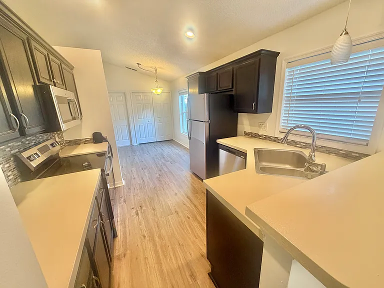 544 Tall Oaks Ter — Photo 12