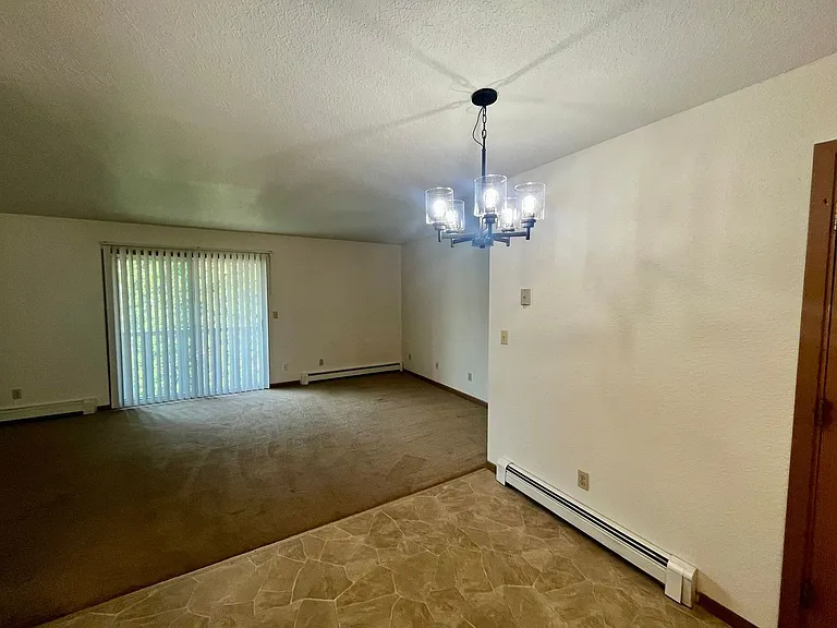 2710 Washington Ave — Photo 7