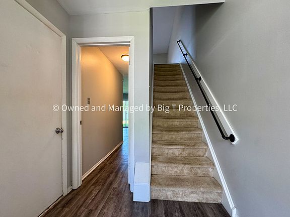 5th image of 3032 Greenshire Ave