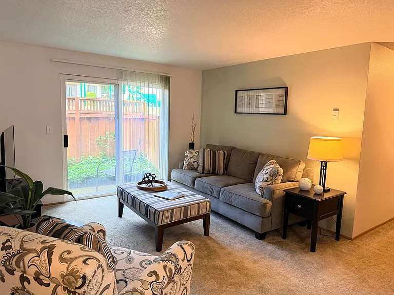 The Heights Apartments — Photo 38