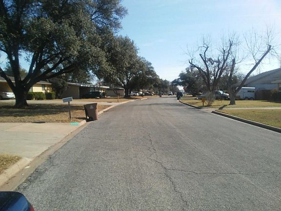 5th image of 2535 Baylor Ave