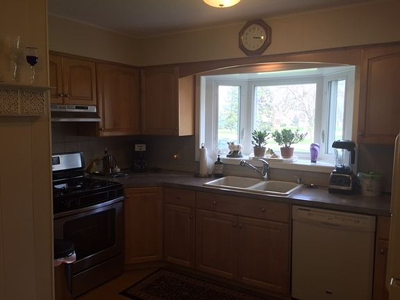 4th image of 1319 Indian Hill Dr