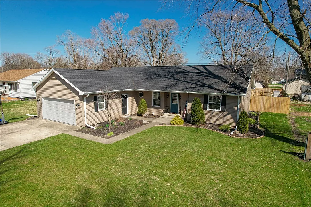 407 Walnut St photo 1