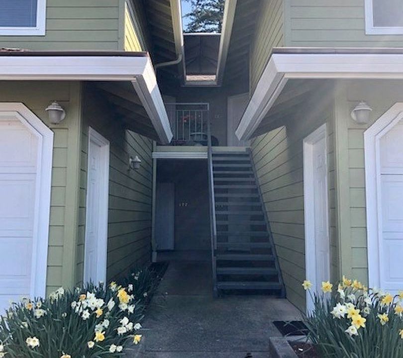 1st image of 1690 NE 169th Ave APT 202