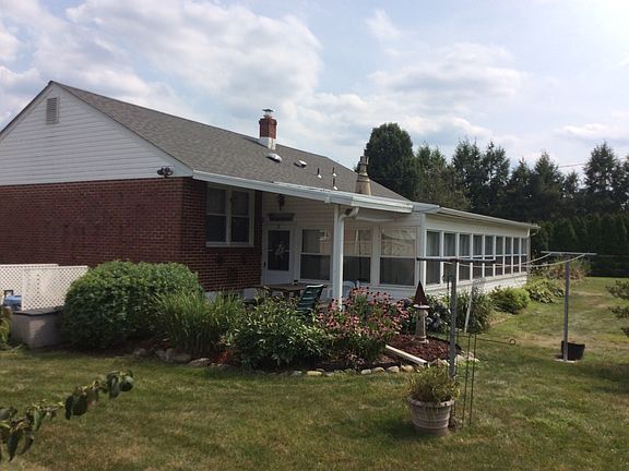 Three Season Room off back with Patio