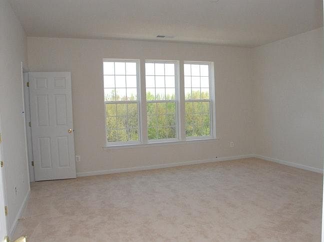 2nd image of 1670 Mohegan Dr Unit P