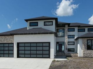 6809 Crofton Ln S, Fargo, ND 58104