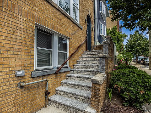 3rd image of 721 E 242nd Street