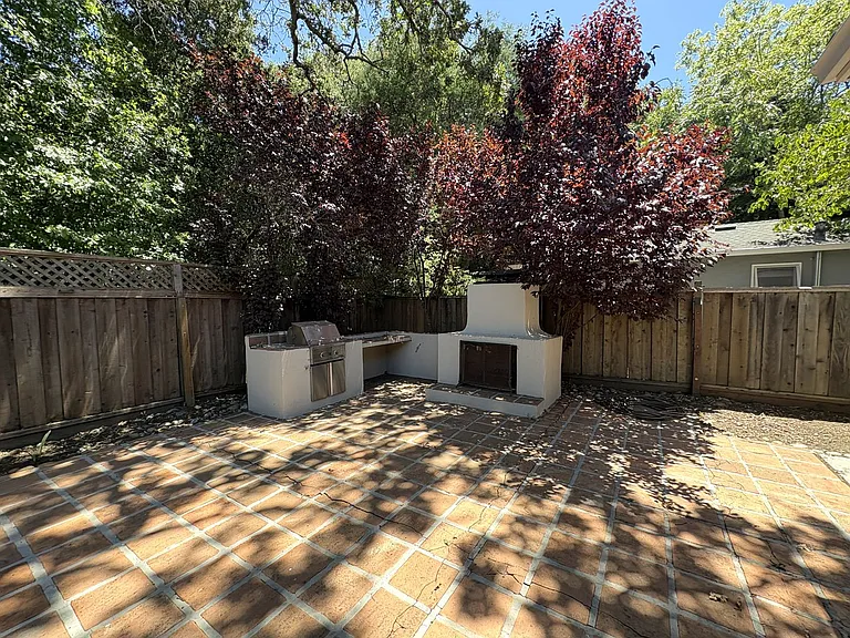 618 17th Ave — Photo 31