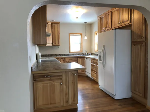 109 NE 9th St, Grand Rapids, MN 55744