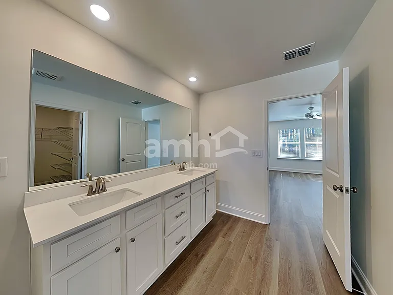 1459 Aquamarine Dr — Photo 15