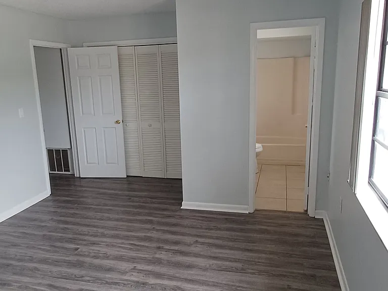 6120 Georgia Ave — Photo 18