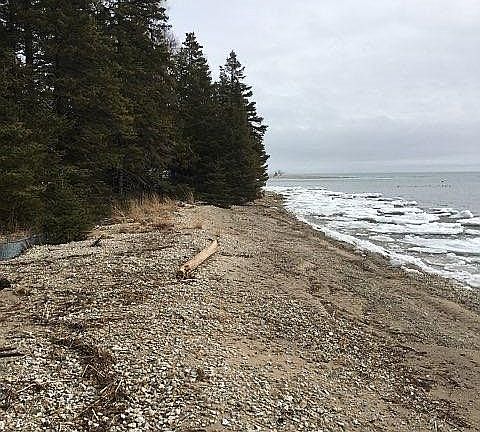 4th image of 700-018 E Huron Dr