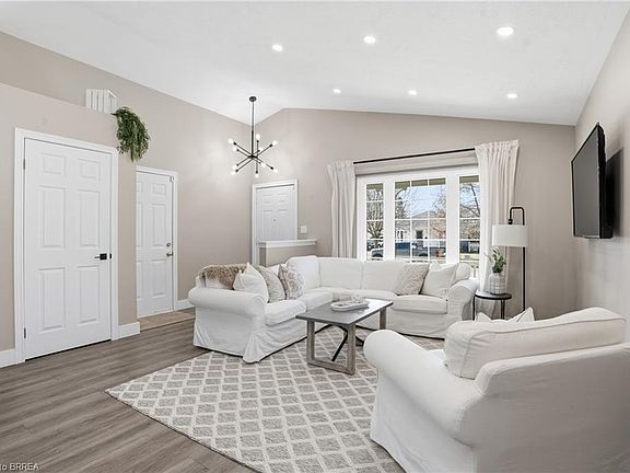 5th image of 12 Denby Rd