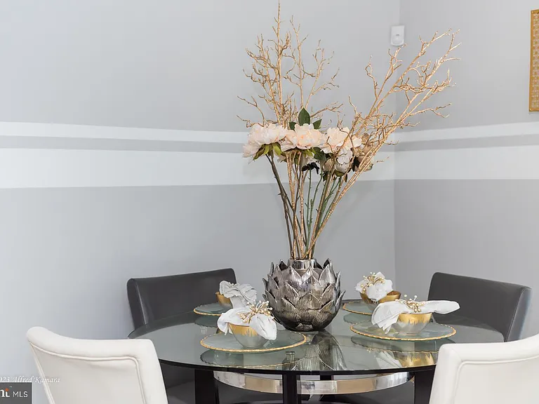 1049 Coriander Ln — Photo 16