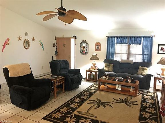 4th image of 206 SE 18th Ter