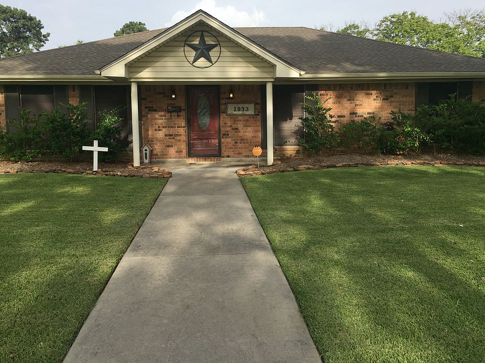 1st image of 1933 Llano St