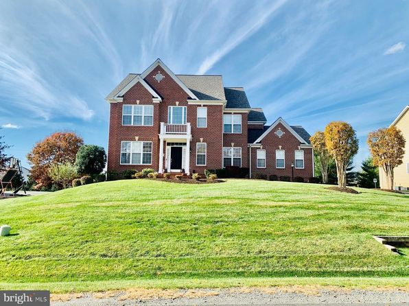 25189 Blackstone Ct