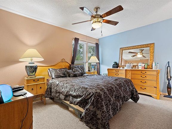 4th image of 1107 Brighton Dr APT A
