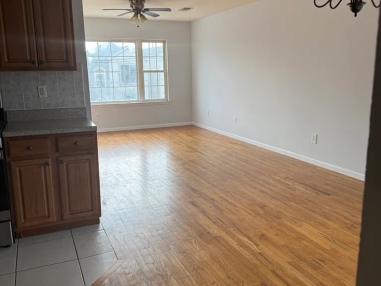 311 S Park St #2 — Photo 7