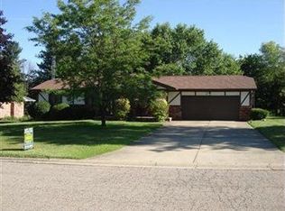5707 Eastview St, Louisville, OH 44641