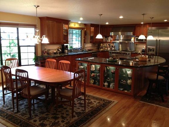 3rd image of 10902 244th Street Ct E