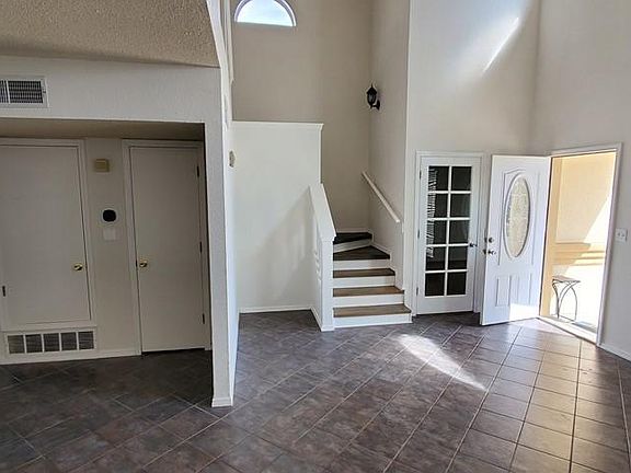 2nd image of 2237 Tierra De Oro Way