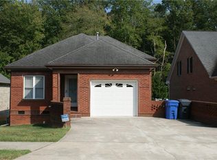 660 Dobson Ct, Kernersville, NC 27284