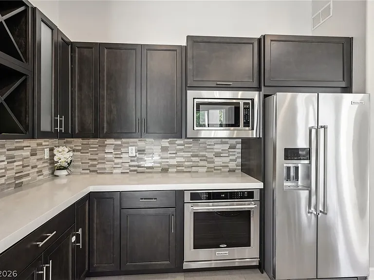 1721 Choice Hills Dr — Photo 11