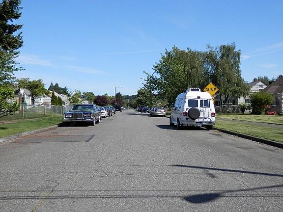 4th image of 7011 S Wapato St