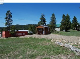 1442 Center St, Sumpter, OR 97877