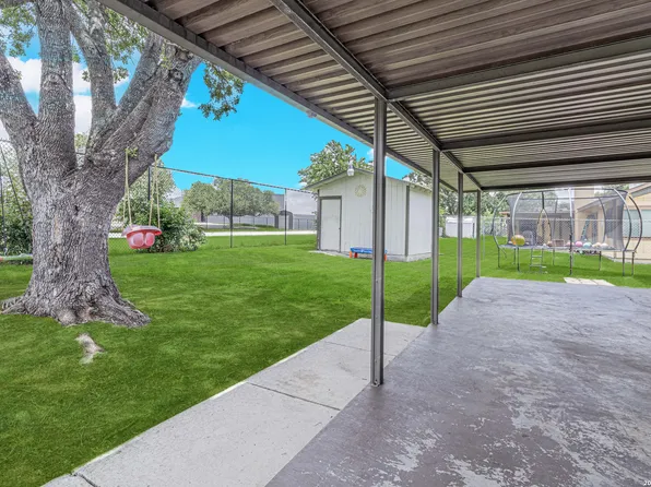 6039 Whispering Lake St, San Antonio, TX 78222