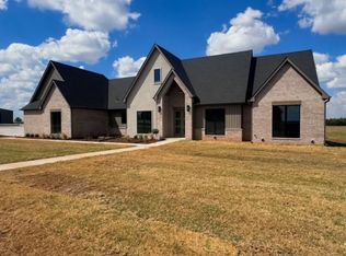 2481 Hawk Ln, Guthrie, OK 73044