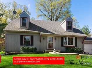 33W091 Bonnie St, Saint Charles, IL 60174