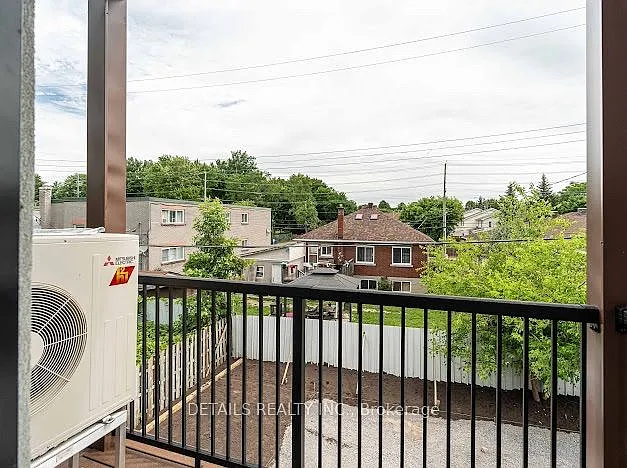 659 Donat St #201 — Photo 11