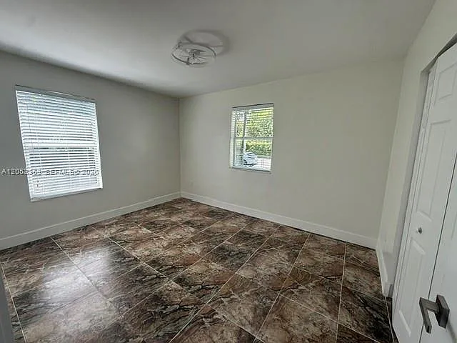 1121 NW 56th St — Photo 12