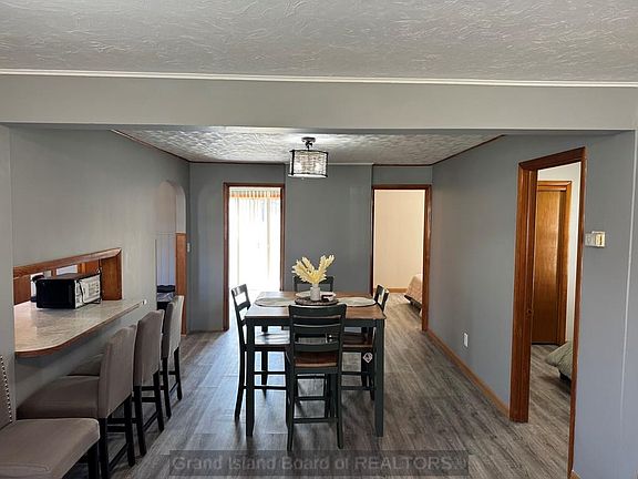 3rd image of 4231 W Capital Ave