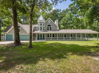 1198 County Road 2050, Hull, TX 77564