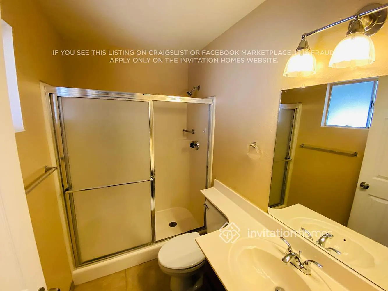 4712 E Carson Rd Phoenix, AZ 85042 — Photo 4