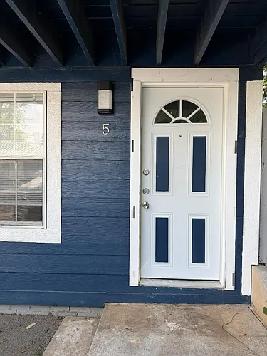 216 Bowie St #5 Photo 1