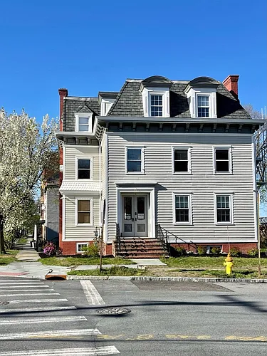 70 Clinton St #B Photo 1