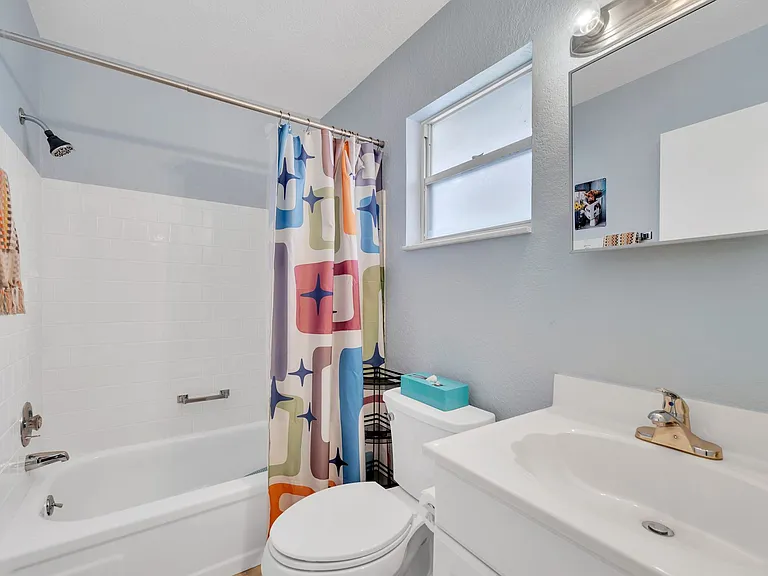 2401 Riverbluff Pkwy #V-240 — Photo 20