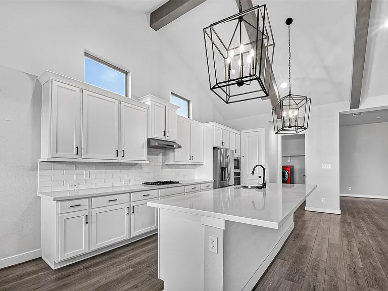 2600 Golden Palms Ln — Photo 10