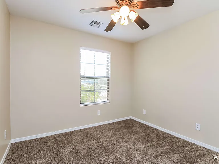 900 W Desert Canyon Dr — Photo 10