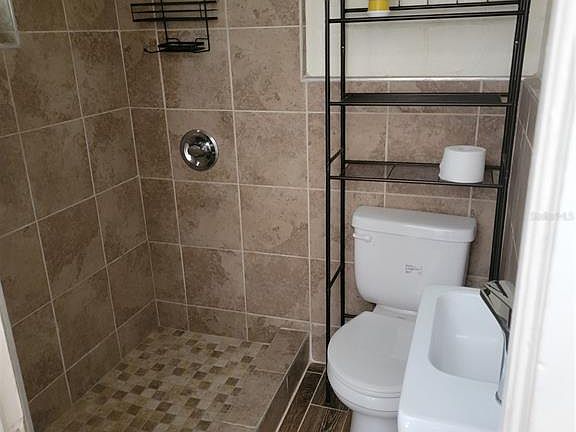 5th image of 1315 SE 3rd Ave