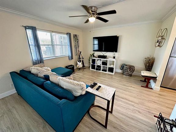 3rd image of 395 Flanders Way #395-I