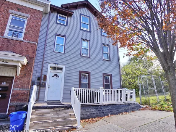77 York Ave, Staten Island, NY 10301