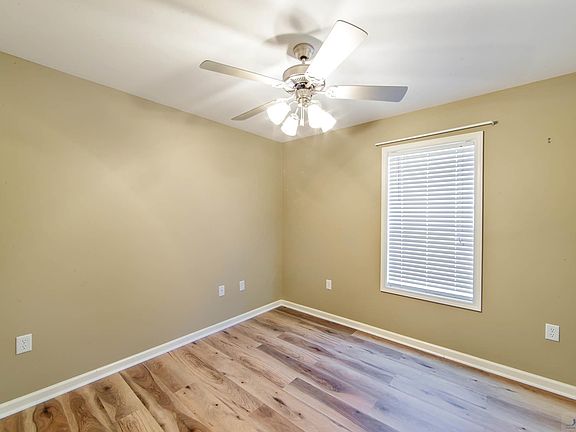 2nd image of 605 Williams Ave