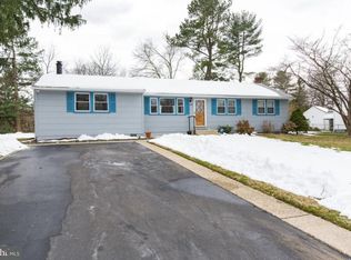 610 Gramar Rd, Mount Laurel, NJ 08054